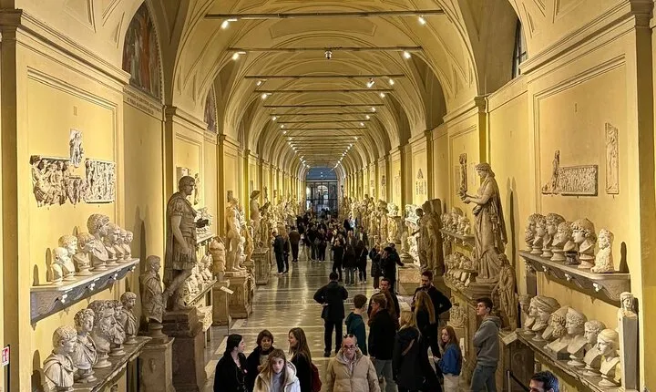 Guided Tour For Vatican Museum and Sistine Chapel
