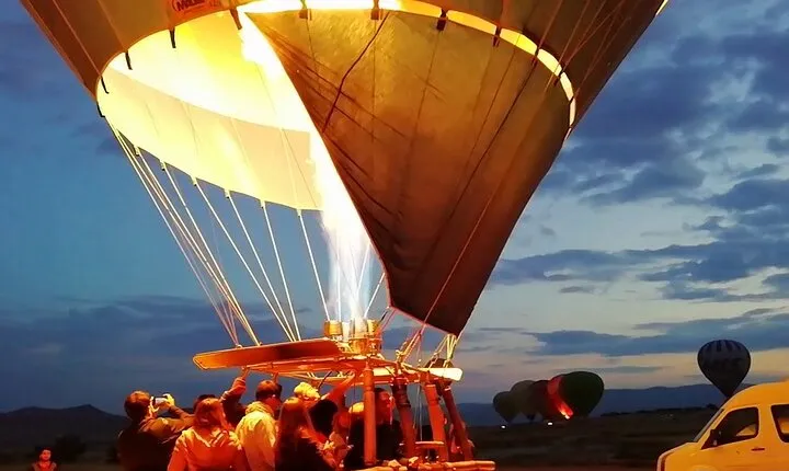Luxor Full Day Tour and Hot Air Balloon Package including Lunch