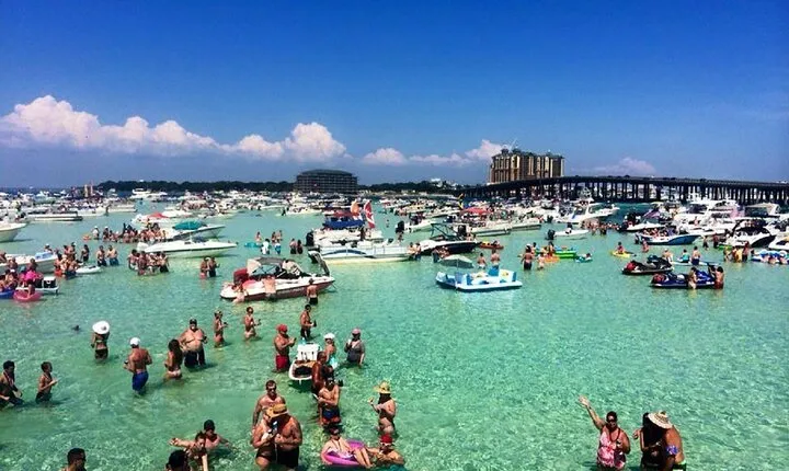 Private Captained Pontoon to Crab Island in Destin 3-6 Hrs.