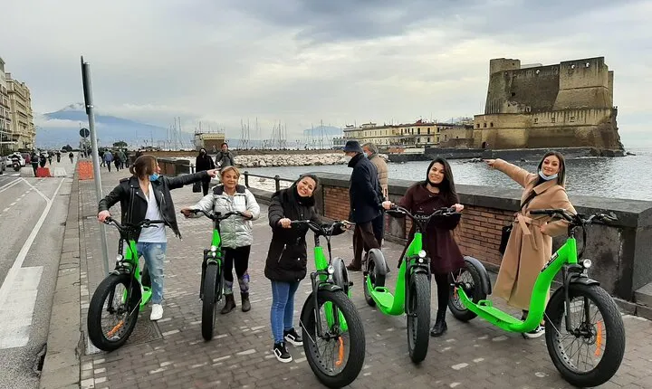 Guided tour of Naples by electric scooter