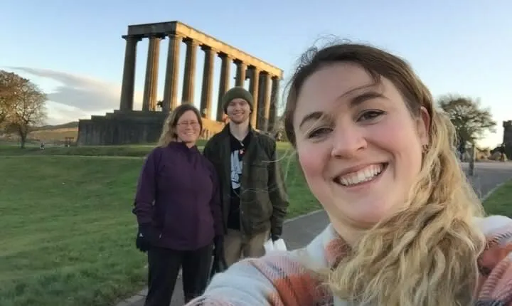 Edinburgh Highlights & Hidden Gems: Private Tour with a Local