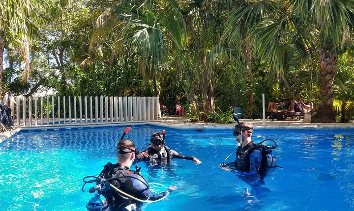 3 Days Class: SDI Open Water Diver Certification in Cancun