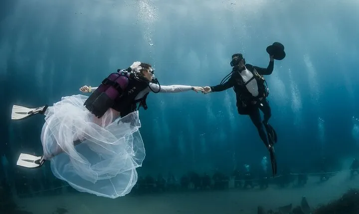 Experience unique Underwater Wedding Proposal Adventure -Hurghada