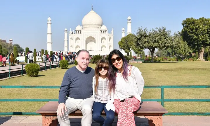 Taj Mahal, Agra Fort & Baby Taj Private City Tour by Car