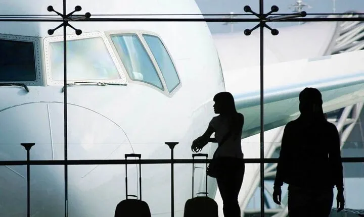 Private Transfer from Charle de Gaulle Airport to Paris