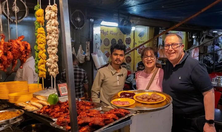Mumbai Heritage, Food Tour & Bustling Local Bazaar Walk