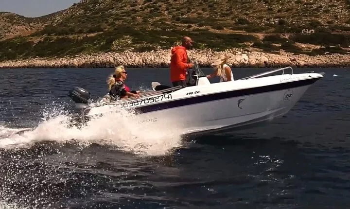 Rent A Small Boat Without License And Cruise Athens Riviera