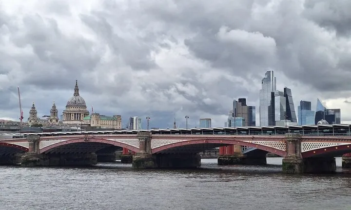 2 Hour Big Ben to Borough Market Walking Tour