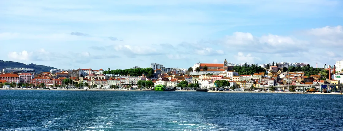 Sado river and Atlantic Ocean private sailing tour