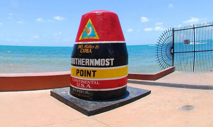 Miami to Key West Overnight Round-Trip Transfer