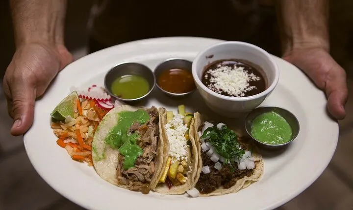 Wander New Mexico Food Tour - Downtown Plaza 'Sip & Savor'