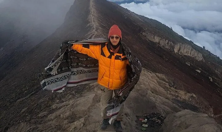 Dekwar Mount Agung Sunrise Trekking