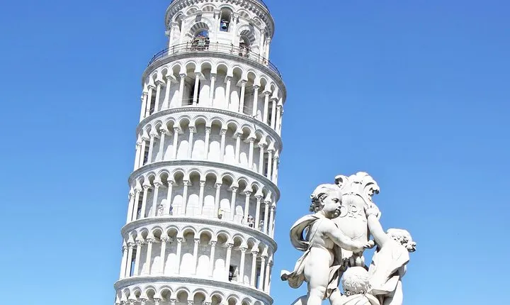 Private Tour of Leaning Tower & Pisa highlights with Local Guide