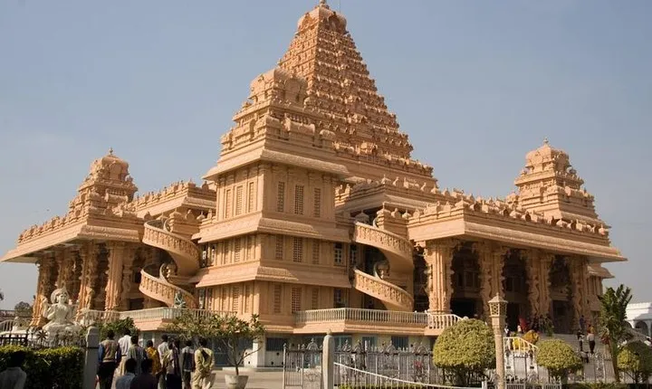 Private Cultural Full-Day Tour in Delhi Temples 