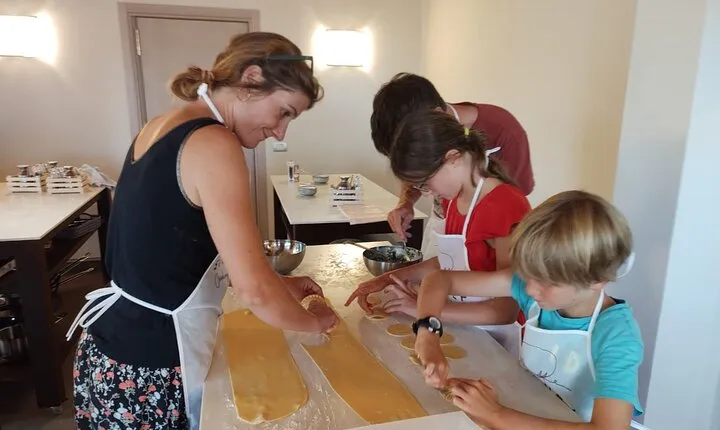 Cooking lesson in Chianti with visit of San Gimignano