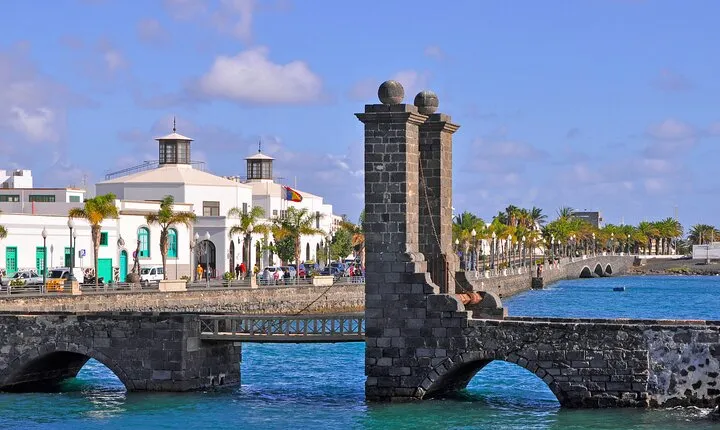 Private Luxury Tour: Best of Lanzarote Island w/ Hotel or Cruise Port pick-up