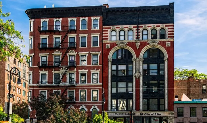 Immersive Murder Mystery in Manhattan - Scavenger Hunt Experience