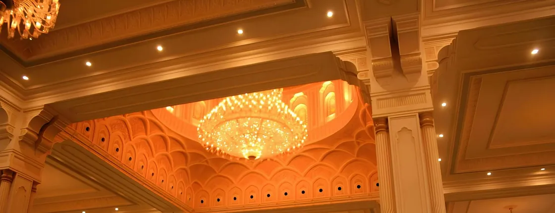 Salalah City Tour in Polish with Mosque and Market Visit