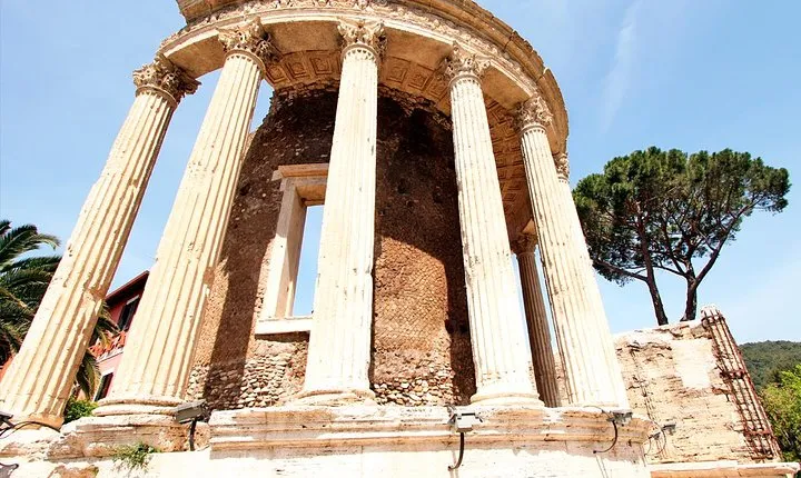 Best of Tivoli Guided Tour with Old Town, D'Este, Gregoriana & Hadrian's Villas
