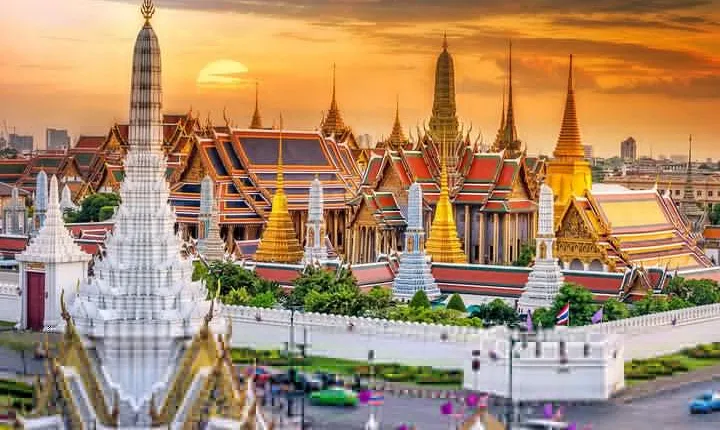 Royal Grand Palace Tour from Bangkok with Wat Phra Kaew