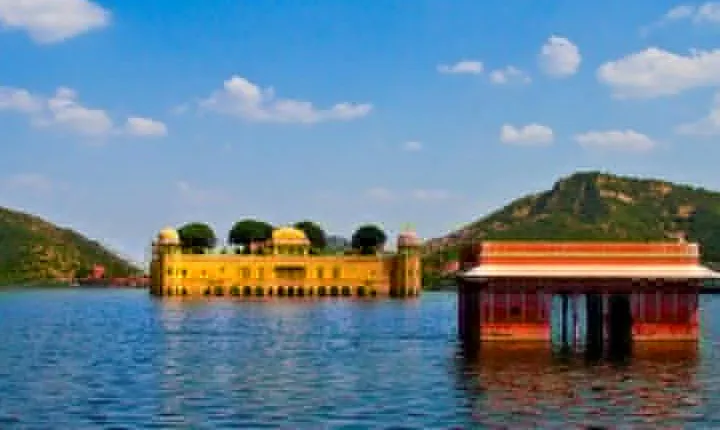 15 Days Historical Rajasthan Tour From Delhi By Car & Driver 