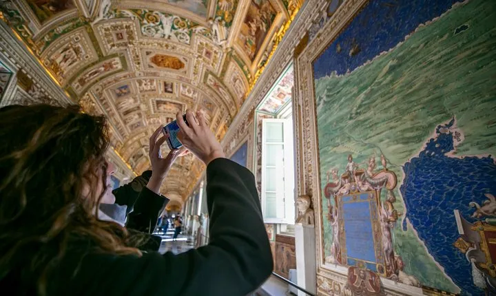 Skip the Line Wheelchair Accessible Private Vatican & Sistine Chapel Guided Tour