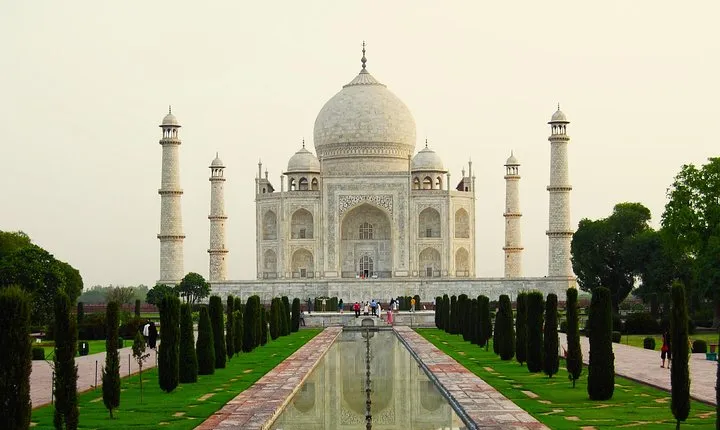 Same Day Taj Mahal and Agra Fort Tour from Delhi