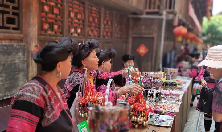 8-Day Private Tour from Yangshuo to Kaili