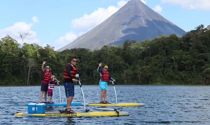 La Fortuna: Private Pedal Board at Lake Arenal - half day