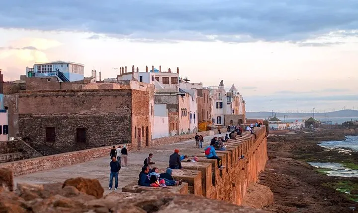 Essaouira Guided Tour: 3 on 1 - Nightlife tour, Live like a local & Street food