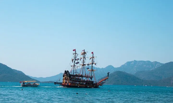 Marmaris Pirate Boat Incl. Lunch, unlimited Drinks with Transfer