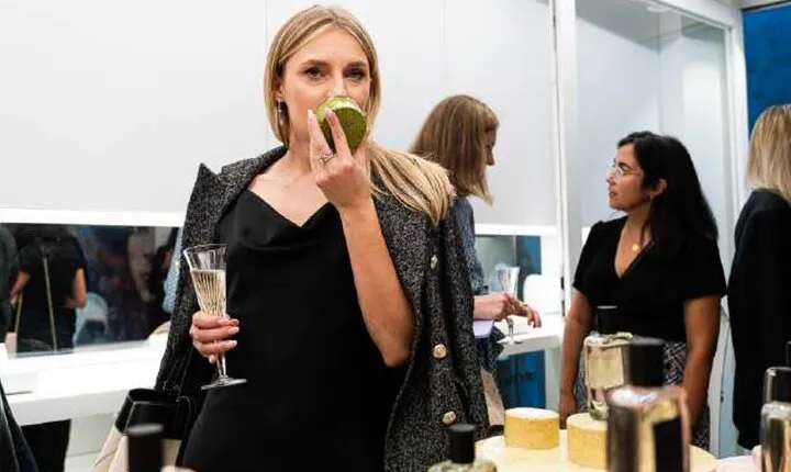 Half day Walking tour, Paris Sights and Fun Perfume Experience