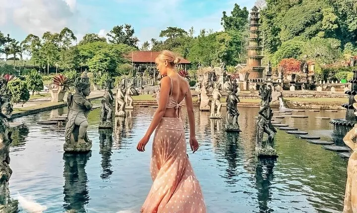 Bali Instagramable Tour: Gates of Heaven Lempuyang - Water Palace - Waterfall