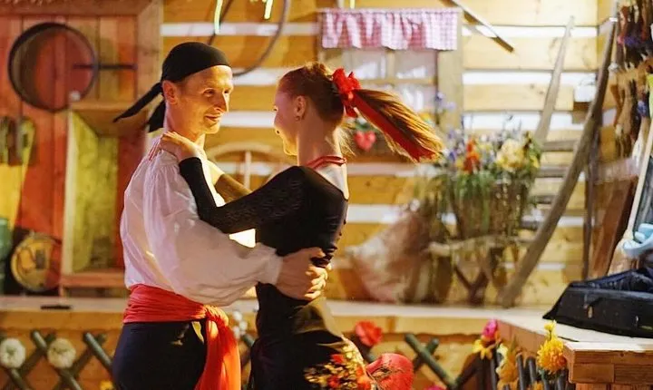 Czech Folklore Show with dinner and transfer