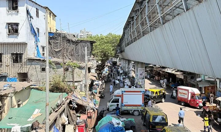 Dharavi Slum Tour in Mumbai: Untold Stories with Local Guide