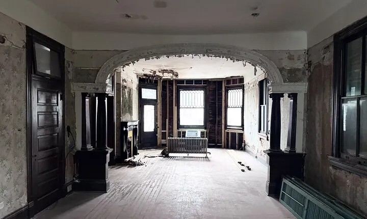New Orleans Ghost Tour: Only Tour to Go Inside Real Haunted House