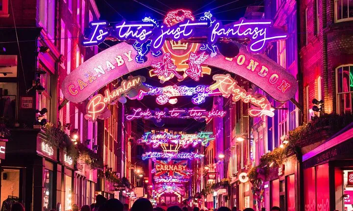 London Christmas Lights Private Walking Tour