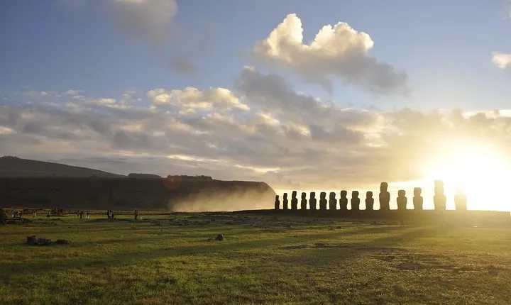 Private Tour: Tongariki Sunrise Experience