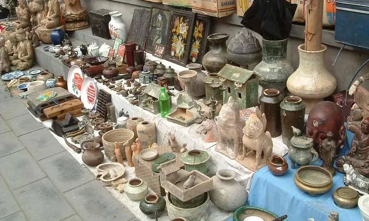 Beijing Shopping Experience with a Local Guide