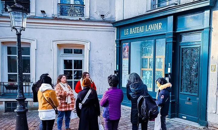 Montmartre Marvels: a Small Group Guided Stroll in Bohemian Paris