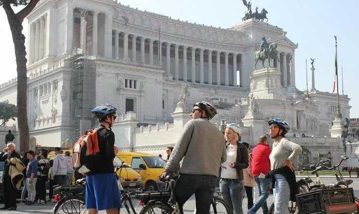 Rome Highlights By Electric Bicycle Private Tour