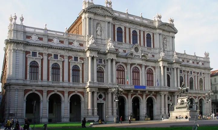 Private 8-hour Tour from Milan to Turin with Hotel pick-up and drop off