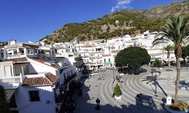 Mijas private walking tour