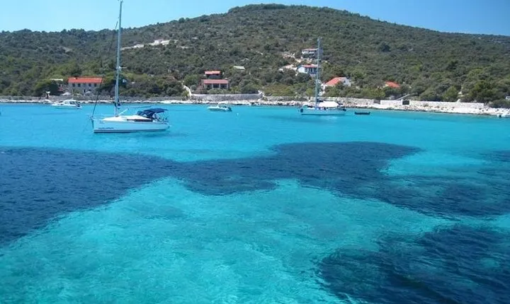 Blue Lagoon and Trogir town half day - private speed boat tour from Split