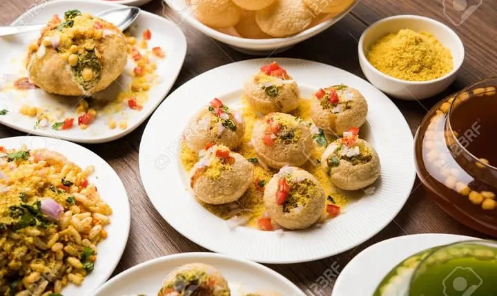 Food tasting tour with slum tour