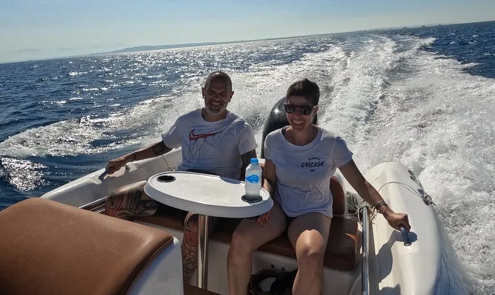 Hurghada Speedboat Dolphin Watching and Snorkeling