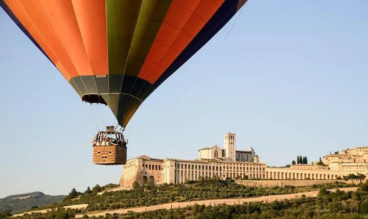 Balloon Adventures Italy, hot air balloon rides over Assisi, Perugia and Umbria