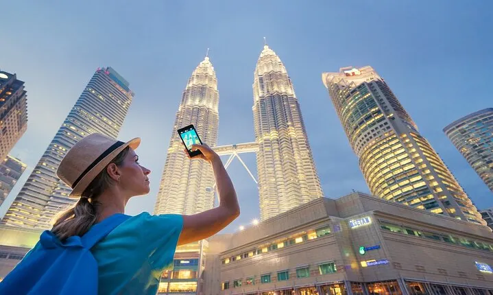 Kuala Lumpur Full-Day Tour with 2-Way Airport / Port Transfers