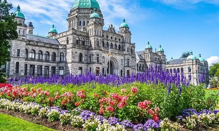 1 Day Victoria Tour with Butchart Gardens | from Vancouver