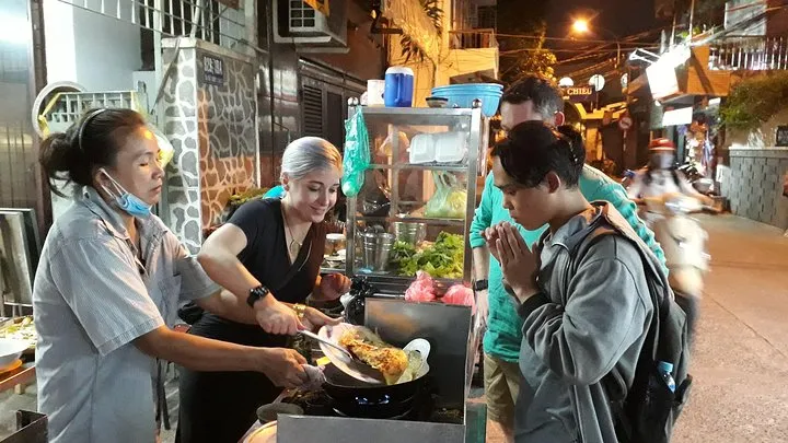 Private Walking Food Tour with Local Students